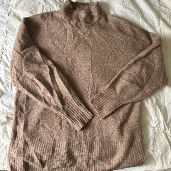 EUC Everlane The Cozy-Stretch Pullover - Picture 5 of 7